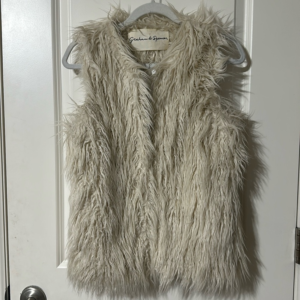 Graham and Spencer Faux Fur Cream Vest Women's S